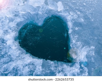 create a heart shape by breaking the ice