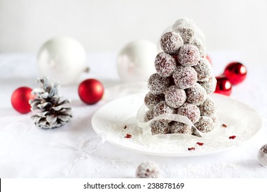 Creative Christmas Food - Truffles Christmas Tree