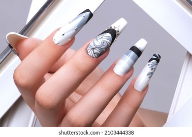 nails female  design