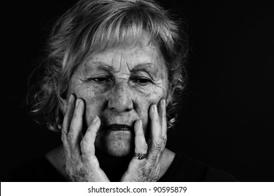 66,828 Old sad woman Images, Stock Photos & Vectors | Shutterstock