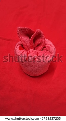 Creative Towel Folding Apple Shape | Hotel Towel Art Decoration Concept