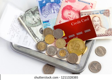 Credit Card, Coins, Banknote, And Virtual Money That Is Used In Daily Life. The Concept Of Diversity In The Current Money System.