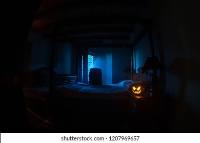 Imagenes Fotos De Stock Y Vectores Sobre Ghost Bedroom