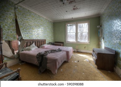 Creepy And Haunted Room In An Old Abandoned Hotel In Upstate New York. 