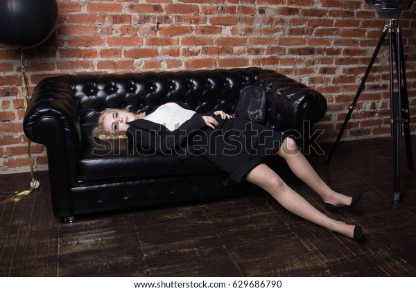 Crime Scene Imitation Strangled Business Woman Foto Stock 629686790 Shutterstock 6869