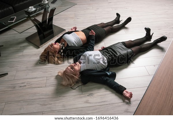 Crime Scene Two Strangled Business Women Foto Stock Shutterstock