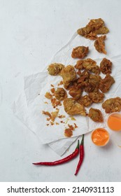 Crispy Chicken Skin Is Made From Processed Chicken Skin Which Is Seasoned And Wrapped In Crispy Flour, Then Fried, It Tastes Crispy And Delicious,selective Focus,grainny And Soft Focus Texture