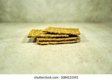 Crispy Flaxseed Crackers With Some Spicies 