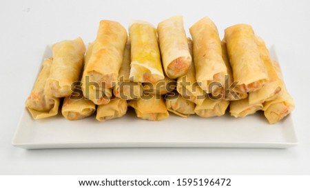 Crispy fried asian spring rolls 