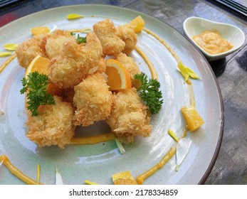 2,920 Fried Chicken Cubes Images, Stock Photos & Vectors | Shutterstock