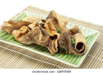 Crispy Fried Fish Skin With Spices