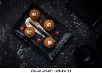 Crispy Mac And Cheese Balls