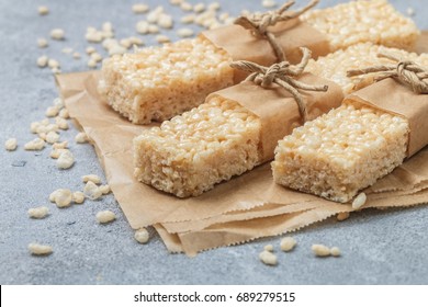 Crispy rice bars with honey and marshmallows. Healthy snack. Selective focus