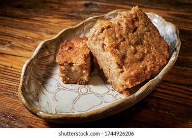 Crispy Vegan Carrot Cake .