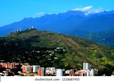 Cristo Rey in Cali, Colombia from Tres Cruces