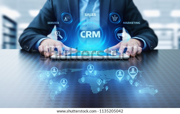 CRM顧客間関係管理ビジネスインターネットテクノロジーのコンセプト。