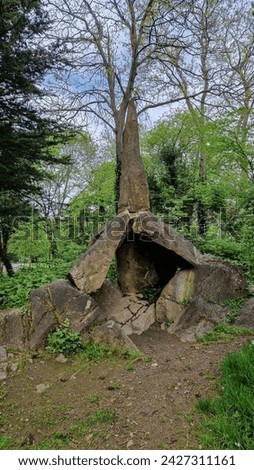 Cromlech is a megalithic construction made of large stone blocks found at St. Enda’s Park in Dublin.