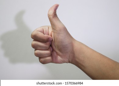 Crooked Thumb,Hitchhiker’s Thumb, Flexible Thumbs,Curved Thumbs.