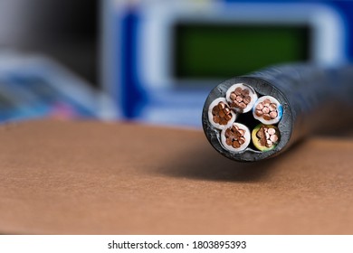 Cross section of high-voltage cablea