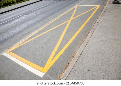 9,885 Parking stripes Images, Stock Photos & Vectors | Shutterstock