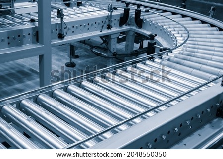 Crossing of the roller conveyor, Production line conveyor roller transportation objects