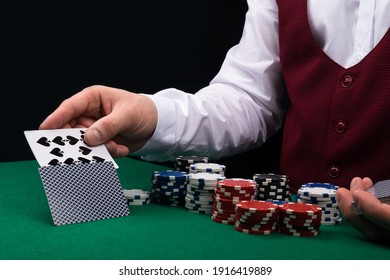 4,472 Croupier hands Images, Stock Photos & Vectors | Shutterstock