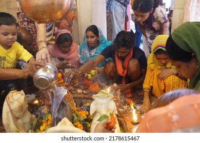 57,739 Crowded temple Images, Stock Photos & Vectors | Shutterstock