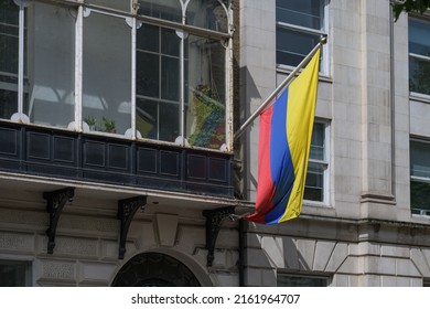 Crowd People Entrance Colombian Consulate Exercise Stock Photo 