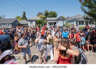 Crowd Of People At Napa Porch Fest 2019 