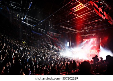 Crowd, People's Heads In The Dark, Concert, Hands