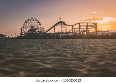 Crowded Santa Monica and Venice beach with amazing atmosphere - Powered by Shutterstock