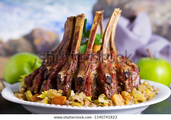 Crown roast\
of pork with apple and bread\
stuffing