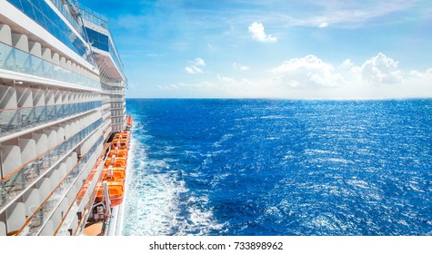 Cruise Ship