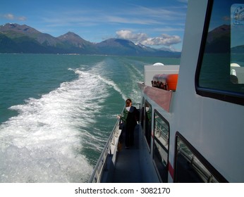 Cruising Resurrection Bay