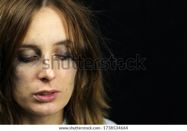 Crying Girl Smeared Mascara On Black Stok Fotoğrafı 1738534664 Shutterstock