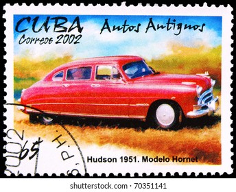 CUBA - CIRCA 2002: A stamp printed in Cuba showing vintage car, circa 2002