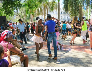 Cuba, Havana - 07 April, 2016: Street Dances Of Salsa In One Of The Central Squares In Havana, Where Both The Locals And The Tourists Can Take The Dance Floor And Dance Till They Drop, A Fun Event 