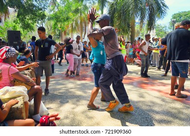 Cuba, Havana - 07 April, 2016: Street Dances Of Salsa In One Of The Central Squares In Havana, Where Both The Locals And The Tourists Can Take The Dancefloor And Dance Till They Drop, A Fun Event 