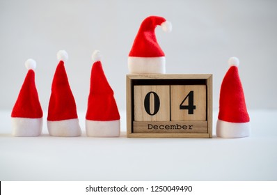 Cube Wooden Calendar Showing Date On Stock Photo 1250049490 | Shutterstock