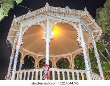 Cubicle Of The Center Of A Square Decorated With Christmas Motifs, In A Nice Night