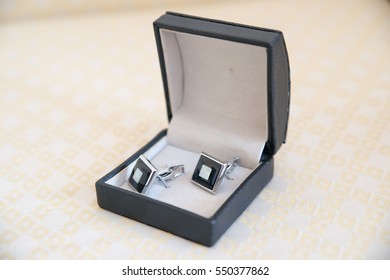 Cufflinks Inside Black Box