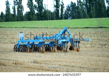 Cultivator plough, Used machine Large spring tine harrow, Short disc harrows cultivator tractor agricultural on the field for field work tined cultivators agricultural machinery for Subsoil loosening