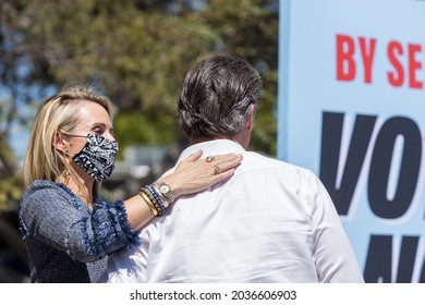 Culver City, California, September 5, 2021- Jennifer Newsom And California Governor Gavin Newsom's Recall Election Rally At Culver City High School.