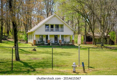 CUMMING, GEORGIA - April 4, 2021: The Fowler Home Is An Early 20th Century Farm Associated With Cotton And Chicken Production That Serves As A Reminder Of Forsyth County's Rural Heritage