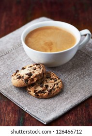 Cup Of Cafe Crema With Chocolate Chip Cookies