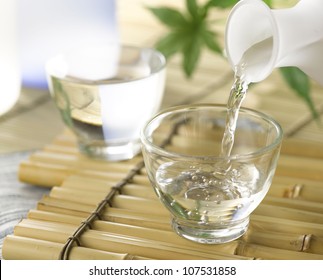 日本酒 の画像 写真素材 ベクター画像 Shutterstock