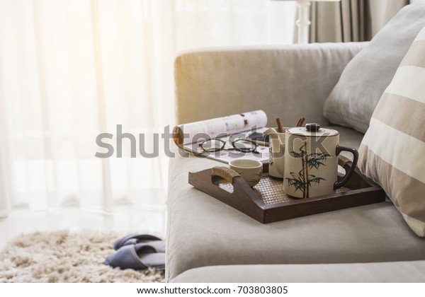 living room food tray