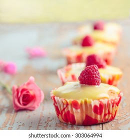 cupcake with raspberry
