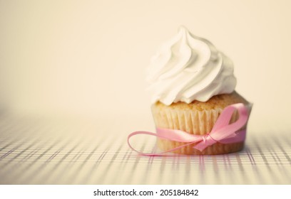 Cupcake Anniversaire Images Stock Photos Vectors Shutterstock