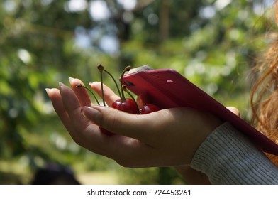 Cupped hands